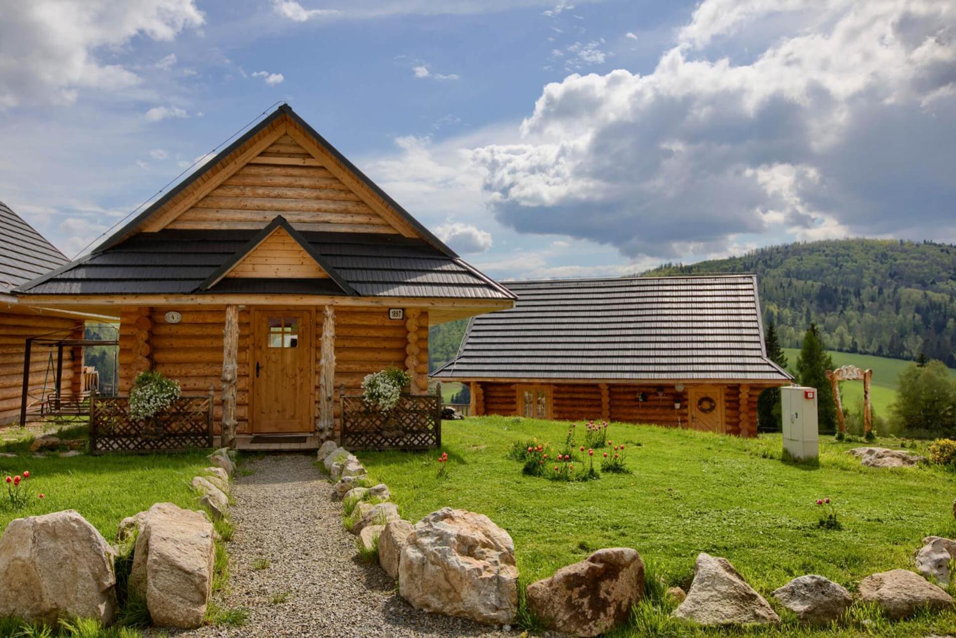 Penzion Zbojnicky Halas Tisovec Exterior photo